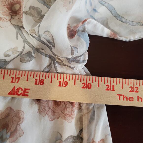 Angela Moda Silk Floral Ruffle Keyhole Bell Sleeve Blouse Top Size L Italy Made - Picture 11 of 12